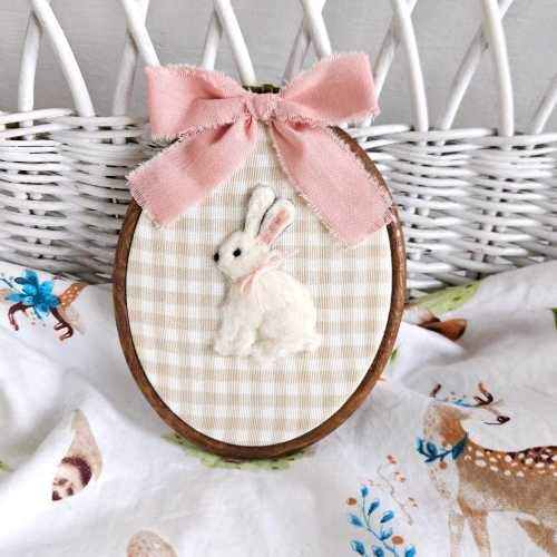 Personalized Bunny Needle Felted Wall Art - Custom Name Embroidery Hoop for Woodland Nursery Decor, Baby Shower Gift