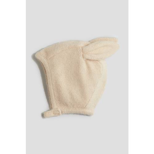 APPLIQUÉD BONNET