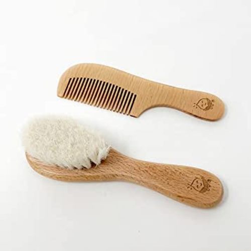 green sprouts Baby Brush & Comb Set | Gently grooms baby's hair | Made of natural wood and bristles