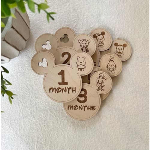 Baby Milestones, Disney Milestones, Disney wood milestones, Disney Milestone markers, Baby announcement, wood milestones, Baby Disney, wood
