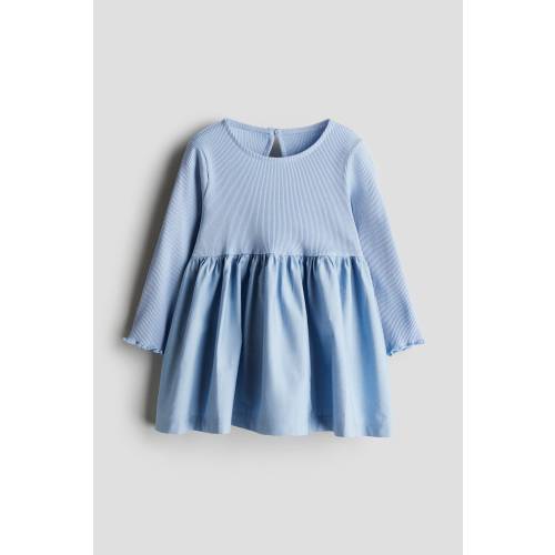 LONG-SLEEVED DRESS