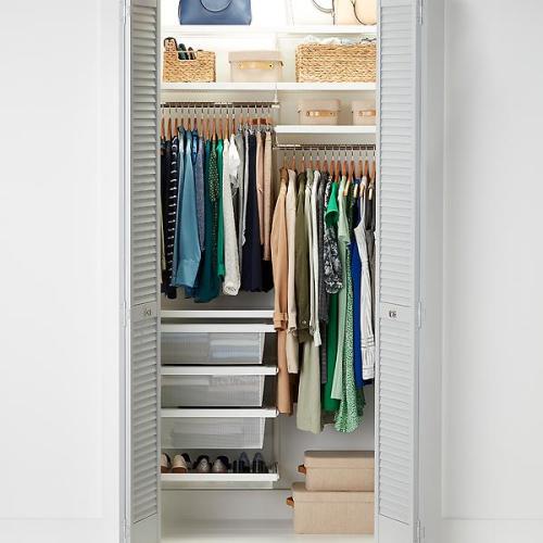 Elfa Décor 4' White with White Reach-In Closet