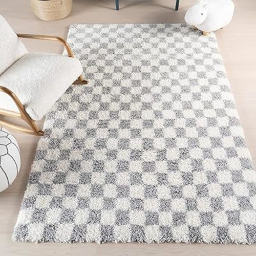 nuLOOM Adelaide Checkered 3x5 Accent Shag Rug for Living Room Bedroom Dining Room Nursery Entryway Kitchen, Light Grey/Cream