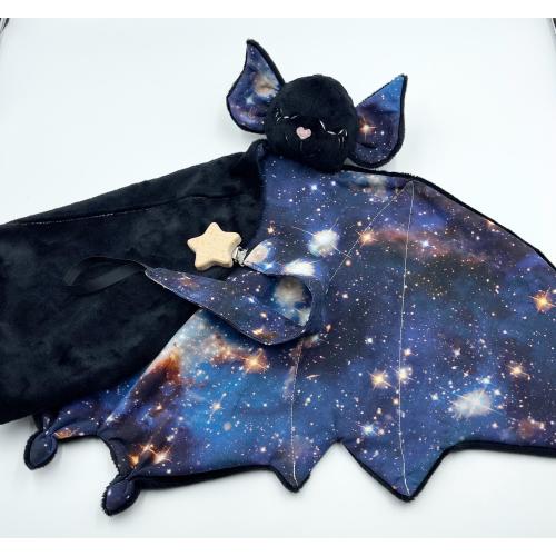 Baby bat security blanket, bat comforter, Doudou with pacifier holder, baby blanket bat, lovey blanket, bat plush, personalized baby toy