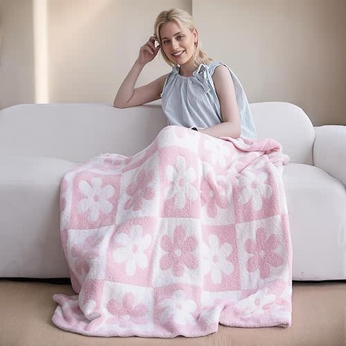 QQP Pink Throw Blanket,Checkered&Flower Soft Cozy Microfiber Reversible Checkerboard Fluffy Blanket for Home Bed Couch. (Pink, 50 * 60)