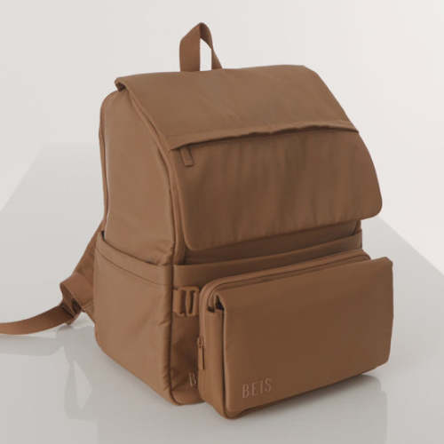 BÉIS 'The Ultimate Diaper Backpack' in Camel - Diaper Bag Backpack in Camel Brown