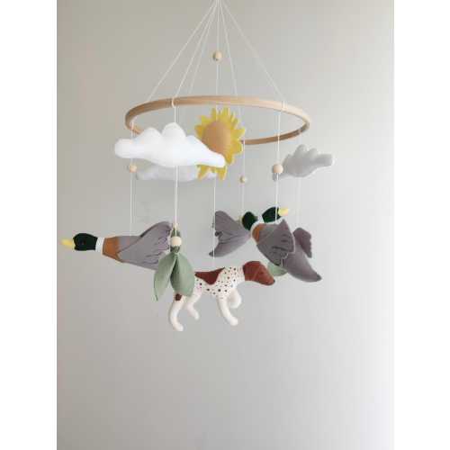 Duck baby mobile for hunting.Nursery decor mobile, hunting dog, mobile baby duck, neutral baby mobile, baby shower gift