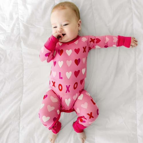 Pink XOXO Crescent Zippy