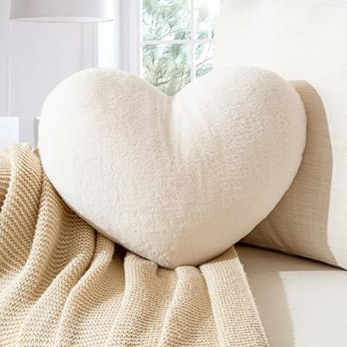 Heart Pillow 19.6X15.7in Large White Heart Shaped Throw Pillows Super Soft Faux Rabbit Fur Heart Throw Pillow Outdoor Indoor Decorative Pillows.