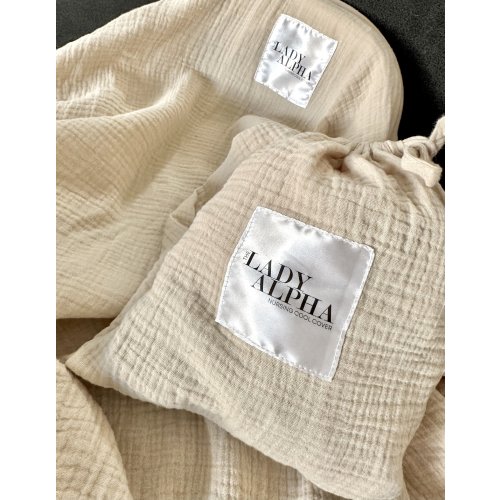 The Lady Alpha Nursing Cool Cover (Champagne Mami) — Lady Alpha -The Nursing Cool Cover