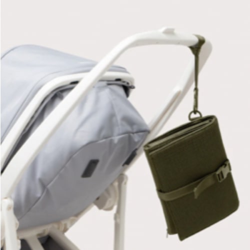 Joey Changing Kit in Onyx