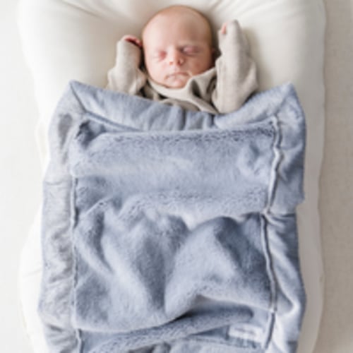 Saranoni Lush Mini Blankets: Baby-Soft & Cozy
