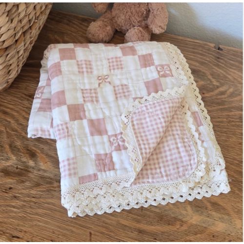 Bows and Gingham QUILTED 6 Layer Gauze Blanket