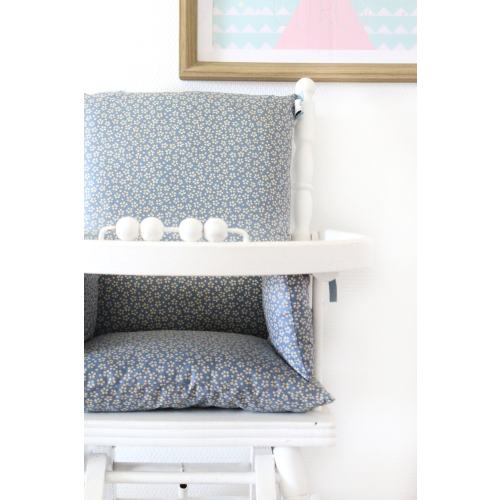 Baby high chair cushion in Oeko-Tex coated cotton / high chair seat / Wild flowers denim blue