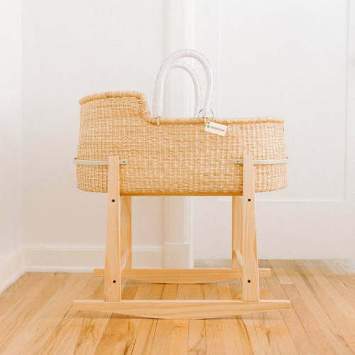 Design Dua - Natural Rocking Stand - Modern