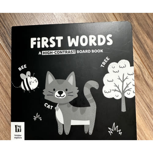 First Words A High-Contrast Board Book - Board Books - Books - Children - Hinkler