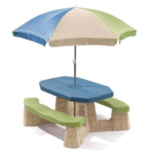 Step2 Octagon Picnic Table With Umbrella