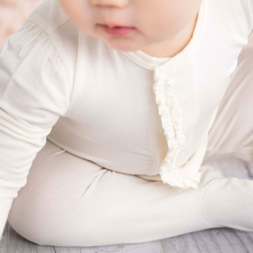 Magnetic Footie with Ruffle – Magnetic Me