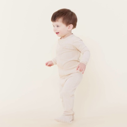 gentle cream CloudStretch™ magnetic footie