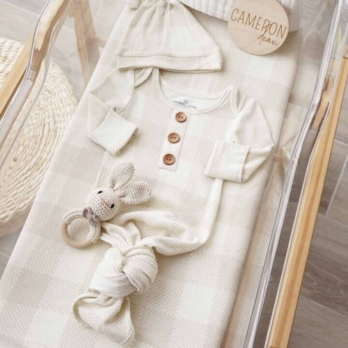 Big Check Waffle Bamboo Newborn Baby Knot Gown & Hat Set | Sand