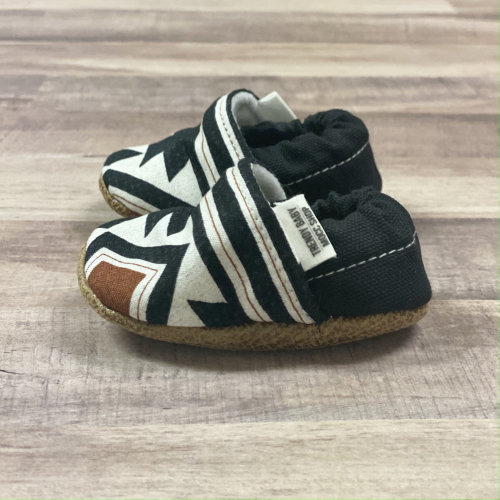 BUY 2, GET 1 FREE: Trendy Baby Moccasins - Orange & Black Aztec, southwest baby booties, Aztec baby shoes, tribal baby soft sole shoes