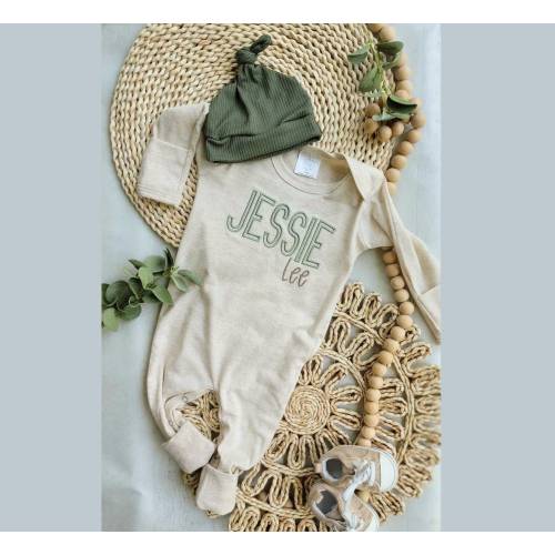 Personalized green and beige newborn outfit, custom coming home outfit for baby boy, baby boy outfit, hospital outfit