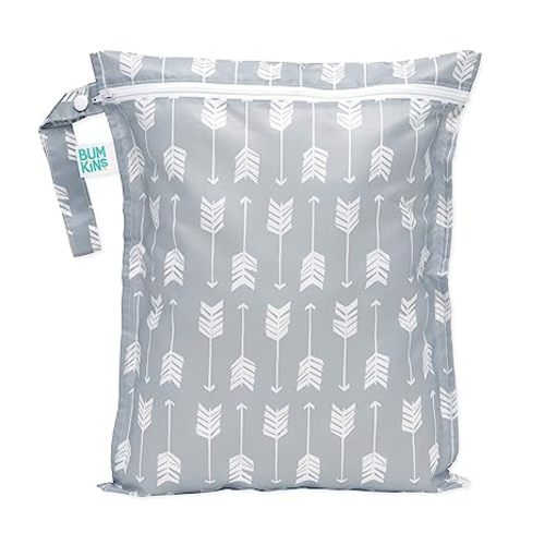 Bumkins Waterproof Wet Bag for Baby, Travel, Swim Suit, Cloth Diapers, Pump Parts, Pool, Beach, Gym Clothes, Toiletry, Hook to Stroller, Daycare, Zipper Reusable Wetdry Packing Pouch, Gray Arrows