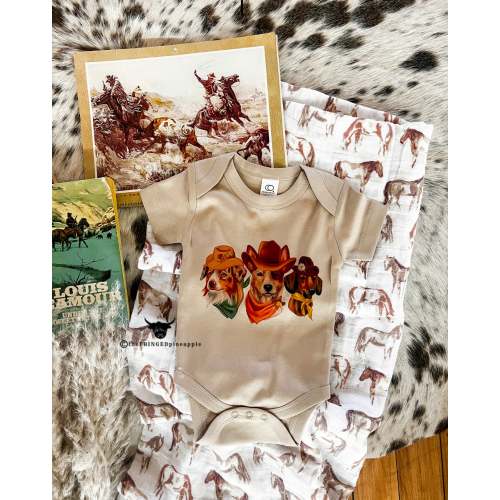 The Trio Cowdog Onesie (little kid)(clay)