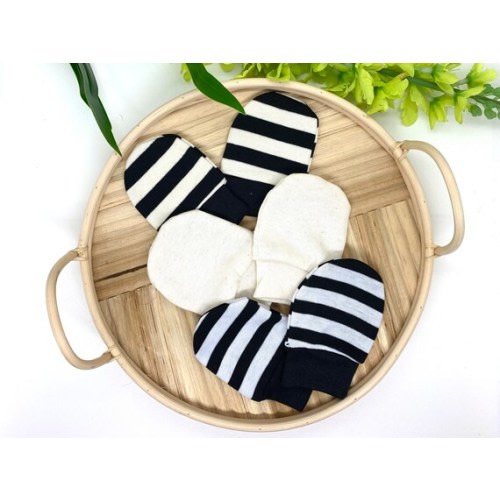 Black and White Stripes Scratch Mittens /cute Newborn Mittens - Etsy