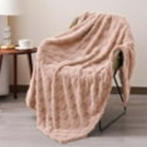 Qocolhg Pink Throw Blanket Queen Size for Couch - Super Soft Cozy Blankets for Women, Cute Small Fleece Blanket for Girls Home Decor Christmas Clearance, 70x100 cm