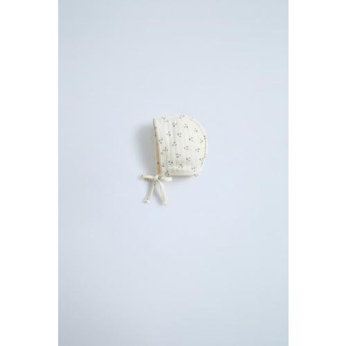 LITTLE BRANCHES STRIPED SETFLORAL QUILTED BONNETQUILTED FLORAL JUMPSUIT