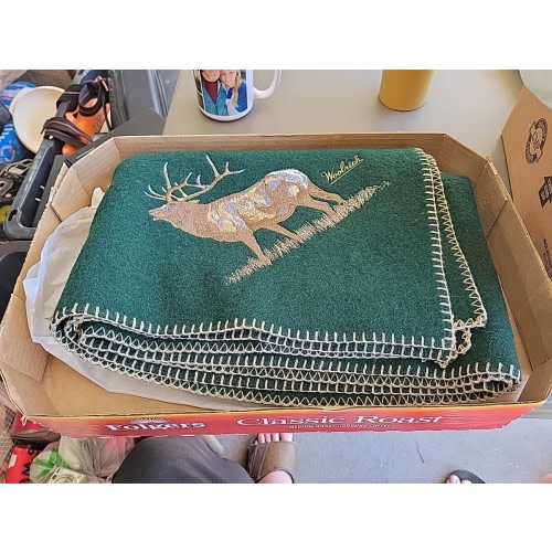 Vintage Woolrich Elk Rheindeer Moose Throw  40x60 Green Quality