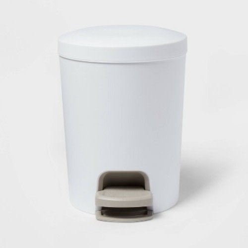 1.6gal Round Step Trash Can - Brightroom™