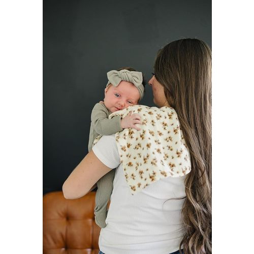 Mebie Baby Burp Cloths, Vintage Florals, Muslin Burp Cloth Set for Spit Up, Drool, and More, Boho Burp Cloths for Baby Boy and Girl, Baby Must Haves for Registry Lists and Gifts for Newborns
