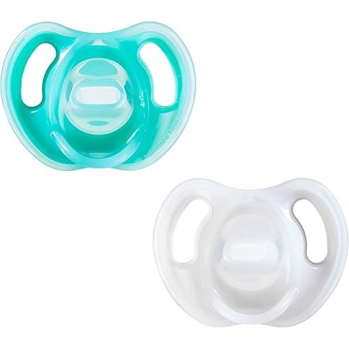Tommee Tippee Ultra-Light Silicone Pacifier, 6-18 Months, Symmetrical One-Piece Design, BPA-Free Silicone Binkies, Blue/White, Pack of 2