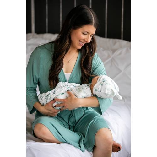 Robe and Swaddle Set,Matching Hospital Set,Hospital Robe,Maternity Robe,Floral Swaddle,New Mom,Baby Gift,Baby Girl,Mommy and Me,Pregnant