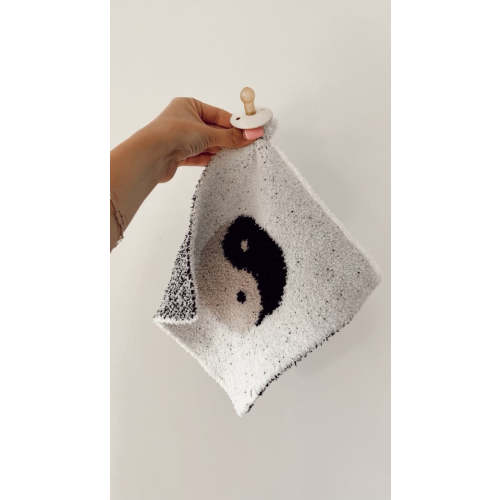 Yin Yang Black &amp; White | Lovey