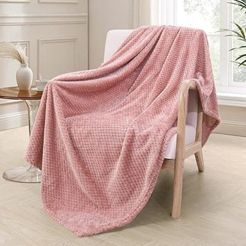 Exclusivo Mezcla Fleece Throw Blanket Extra Large, Super Soft and Warm Blankets for Couch, Sofa and Bed Waffle Textured, Cozy, Fuzzy and Lightweight (Dusty Pink, 50x70 Inches)