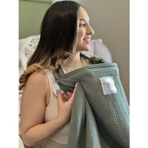 The Lady Alpha Nursing Cool Cover (Sage Remington)