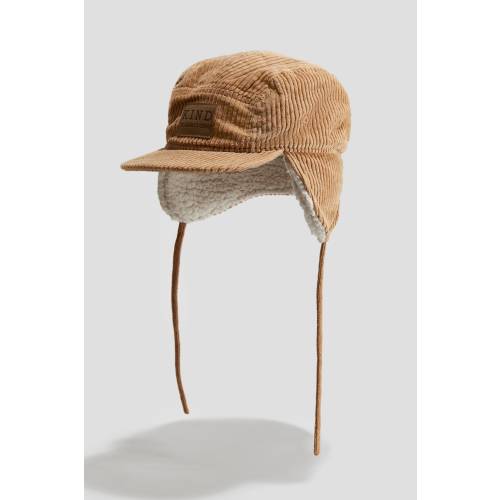 CAP WITH EARFLAPS