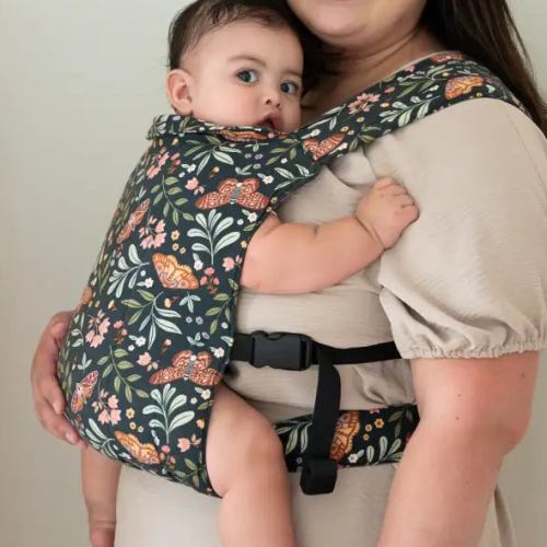 Moth Baby Carrier | Ergonomic Soft Structured Carrier