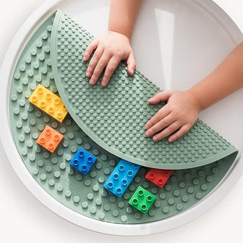 Inspire My Play - Silicone Building Blocks Baseplate - Compatible with All Major Building Block Brands - Double Sided for Large Building Blocks - Perfect Accessory for Sensory PlayTray - Green
