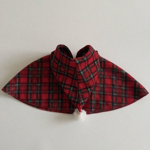 Kids Aosta Fleece Pompom Cone Cape PLAID 0-2YRS