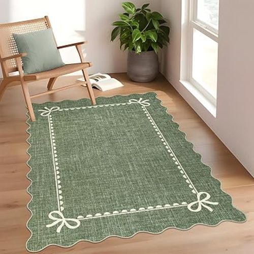 GarveeHome Scalloped Bow Rug for Living Room, Solid Green Rug for Dorm, Washable Rugs 4x6 Soft Low Pile Non Slip Scalloped Rugs for Nursery College Bedroom Decor Kids Room Playroom