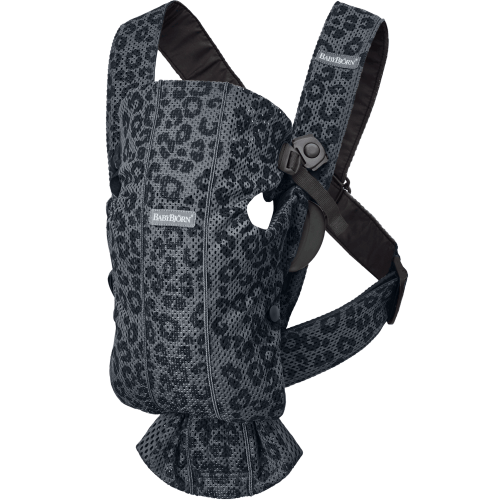 Baby Carrier Mini—perfect for a newborn | BABYBJÖRN