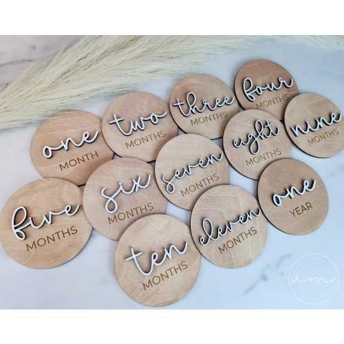 Wooden Baby Monthly Milestone Discs – 3D Baby Photo Prop Set – Personalized Baby Shower Gift – Newborn Keepsake – Monthly Milestone Markers