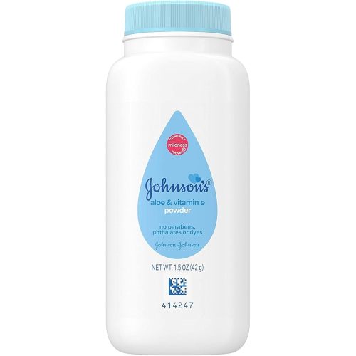 Johnson's Aloe Powder 1.5 oz 3 Pack, Pure Cornstarch, 4.5 Ounce, (Pack of 3)