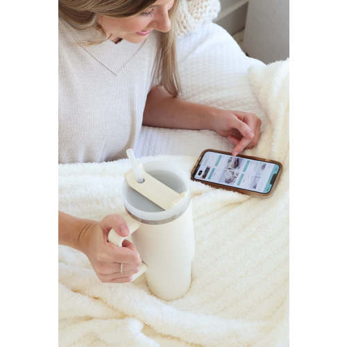 CuddleLane™ Luxe Blankets | Solids