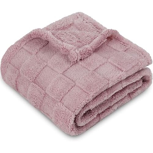 HOMRITAR Baby Blanket for Boys Girls 3D Fleece Fluffy Fuzzy Baby Blanket with Chessboard Grid Design for Toddler Infant Soft Warm Cozy Newborn Blanket 30 x 40 Inches Dusty Pink