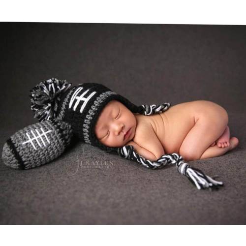 Las Vegas Raiders Baby Boy Hat FOOTBALL Newborn Baby girl Crochet With Ear Flaps 0 3 6 12 months Steelers Browns photo prop Saints Bills